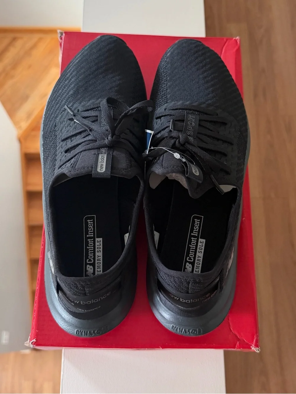 Brand new UNISEX “New Balance”sneakers.Size-W-10,M-8,5.Color-black gray.🖤🤍